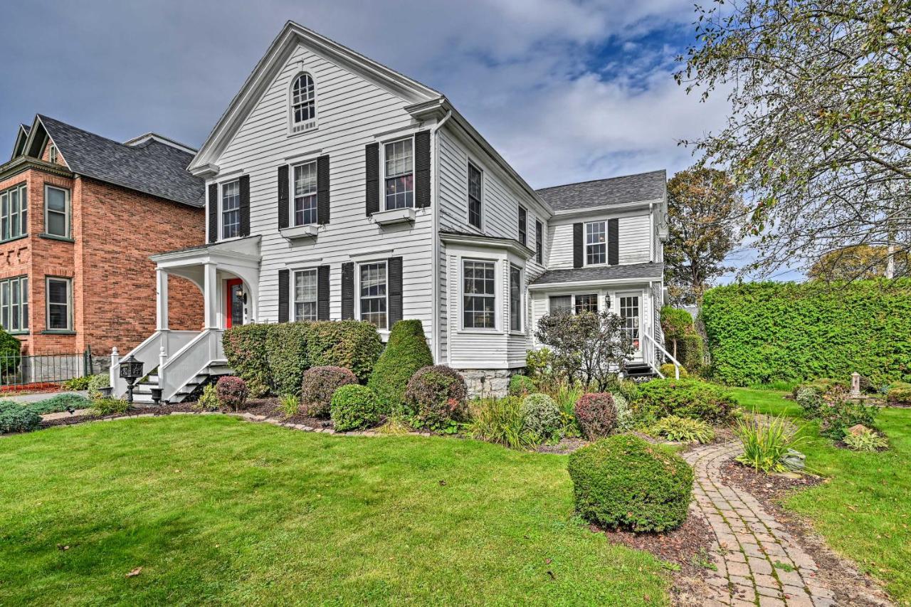 Unique And Historic Home Walk To Lake Champlain Plattsburgh Bagian luar foto