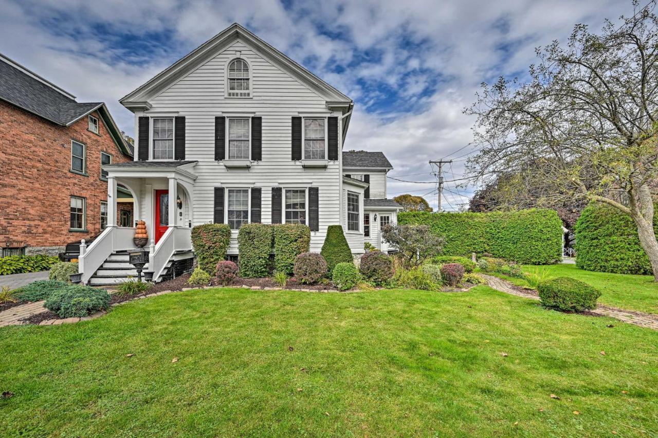 Unique And Historic Home Walk To Lake Champlain Plattsburgh Bagian luar foto